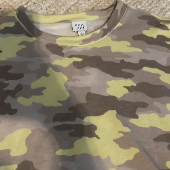 NWT Peyton Jensen Sweatshirt - Picture 2 of 4